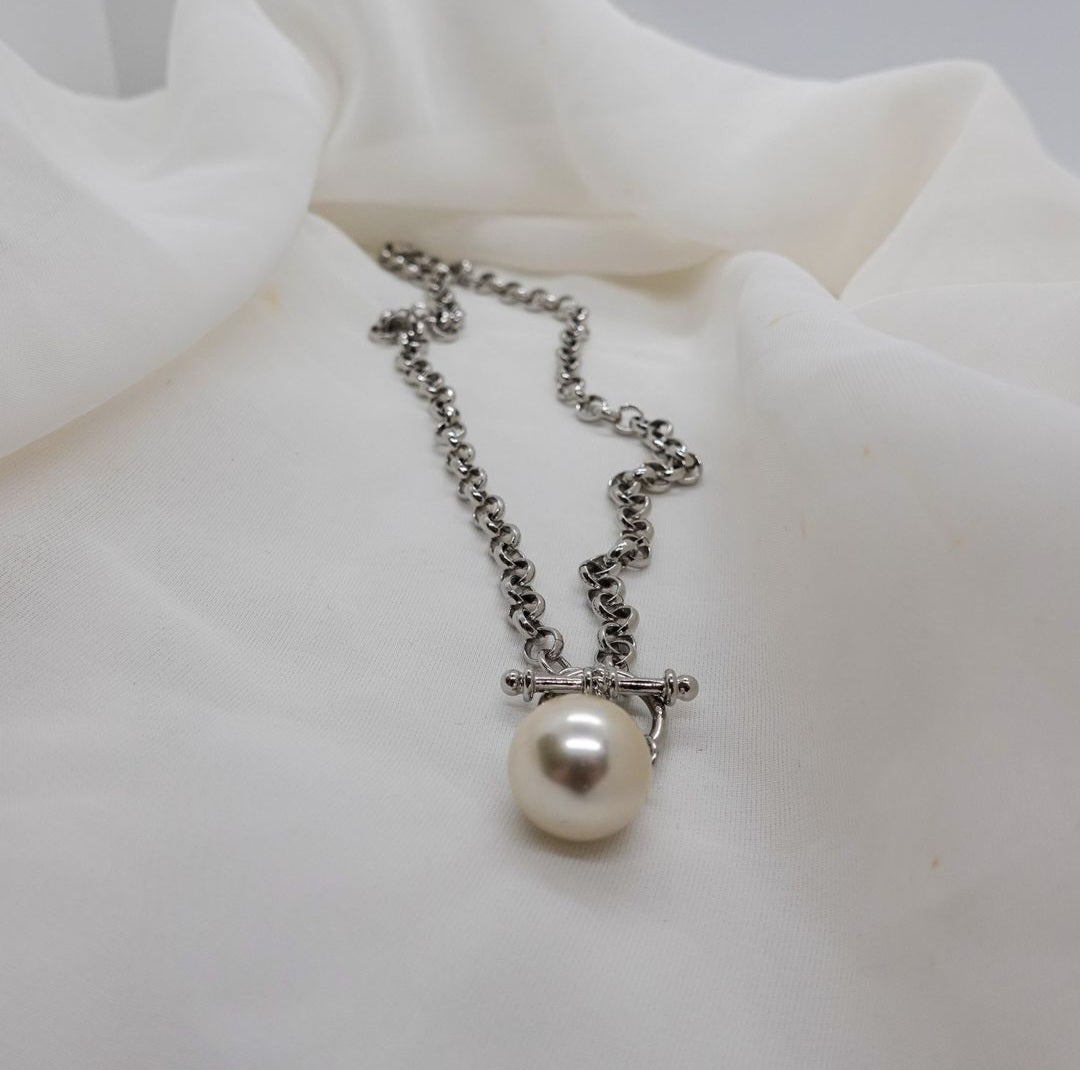 Gregory Ladner Cream Pearl Pendant