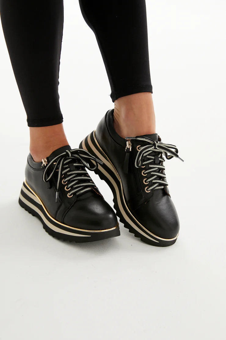 Alfie & Evie Hosting