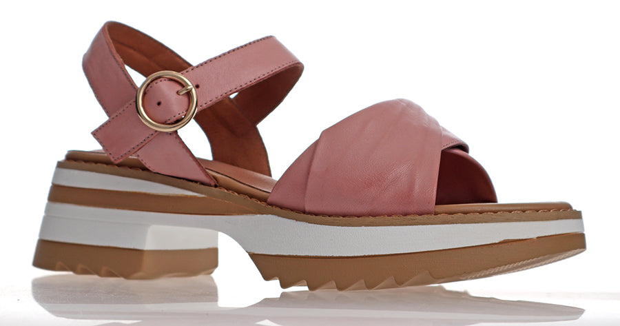 Alfie & Evie Lightly