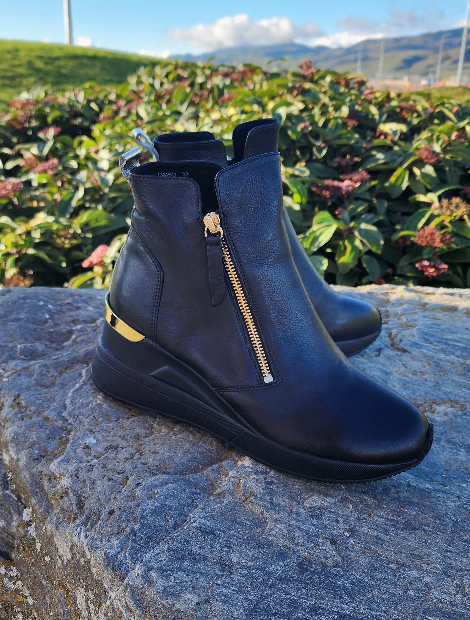 Limbo Boot Women’s Ankle Boots | Comfortable and Stylish | Shoes Unlimited Page 2