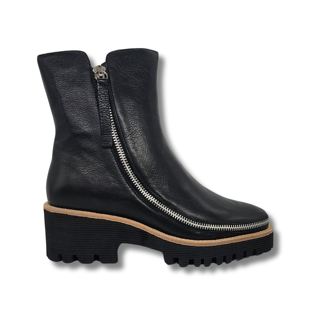 Django & Juliette Wilie