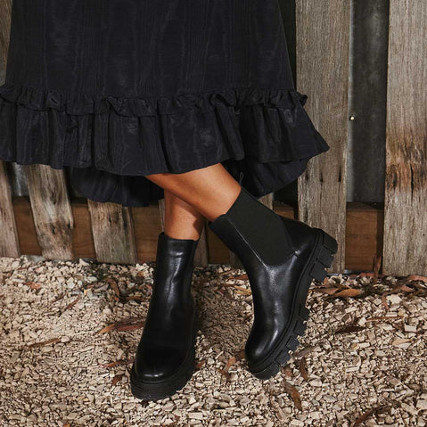 Eos boots sale deals