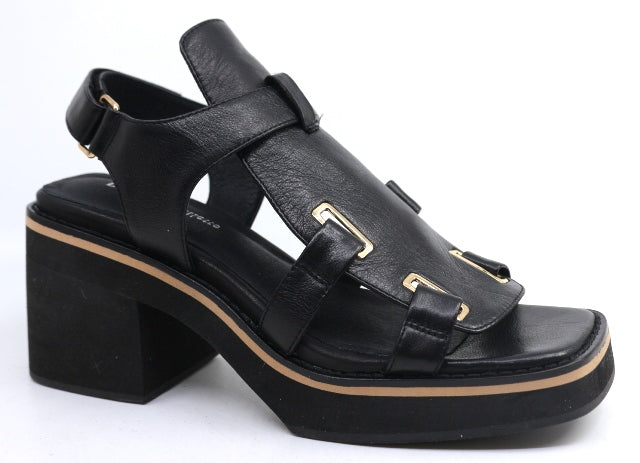 Django & Juliette Jennis